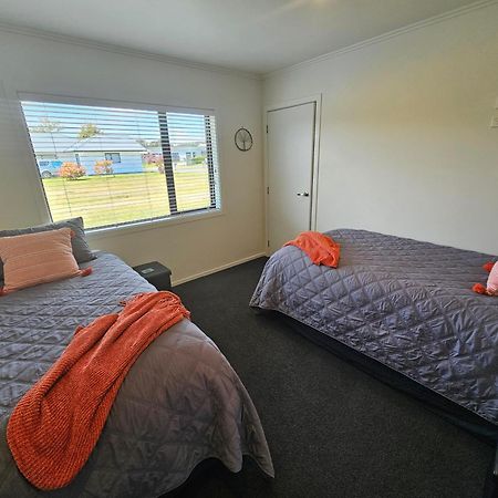 10 @ Wai Matangi Villa Turangi Eksteriør billede